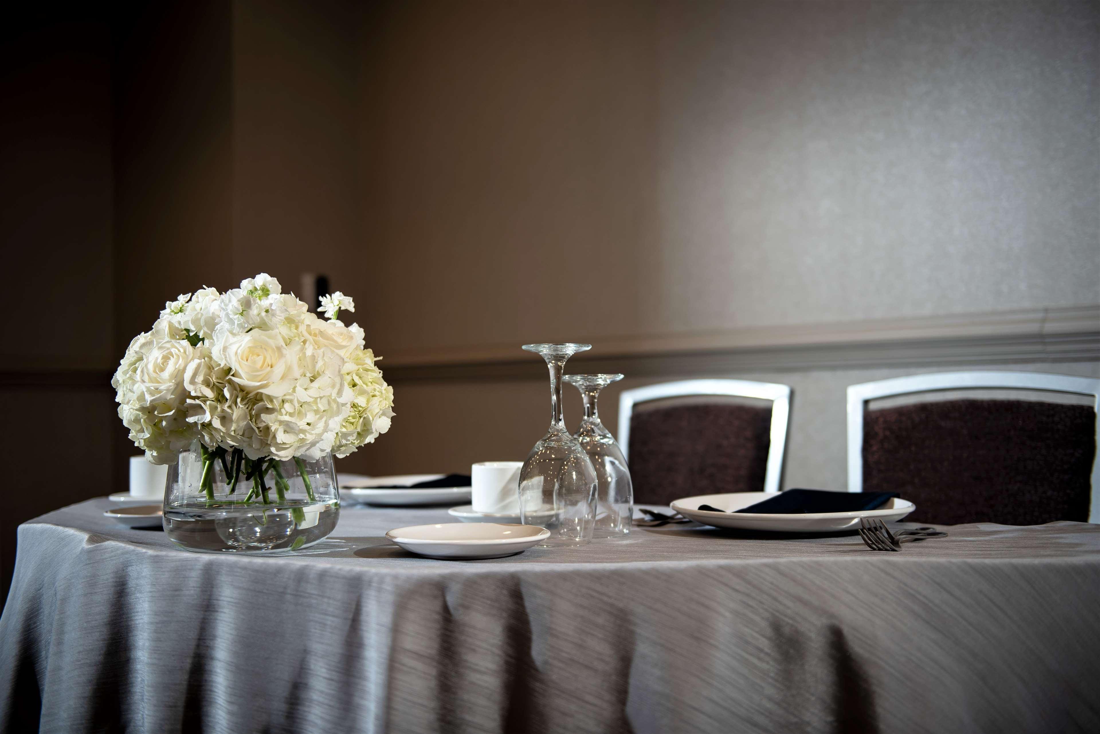 Inn At The Colonnade Baltimore - A Doubletree By Hilton Hotel Bagian luar foto