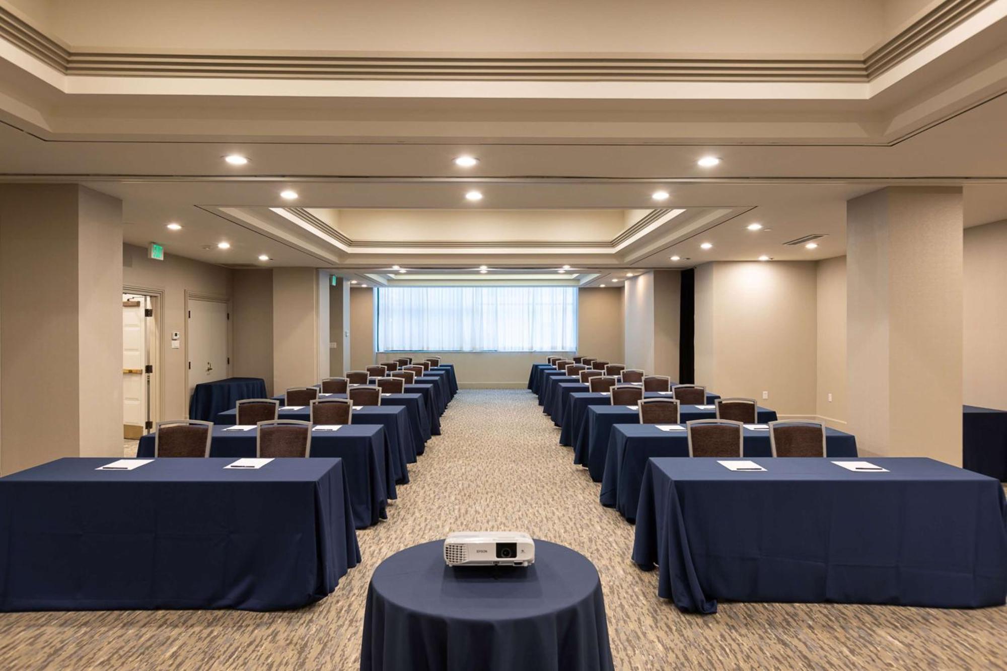 Inn At The Colonnade Baltimore - A Doubletree By Hilton Hotel Bagian luar foto