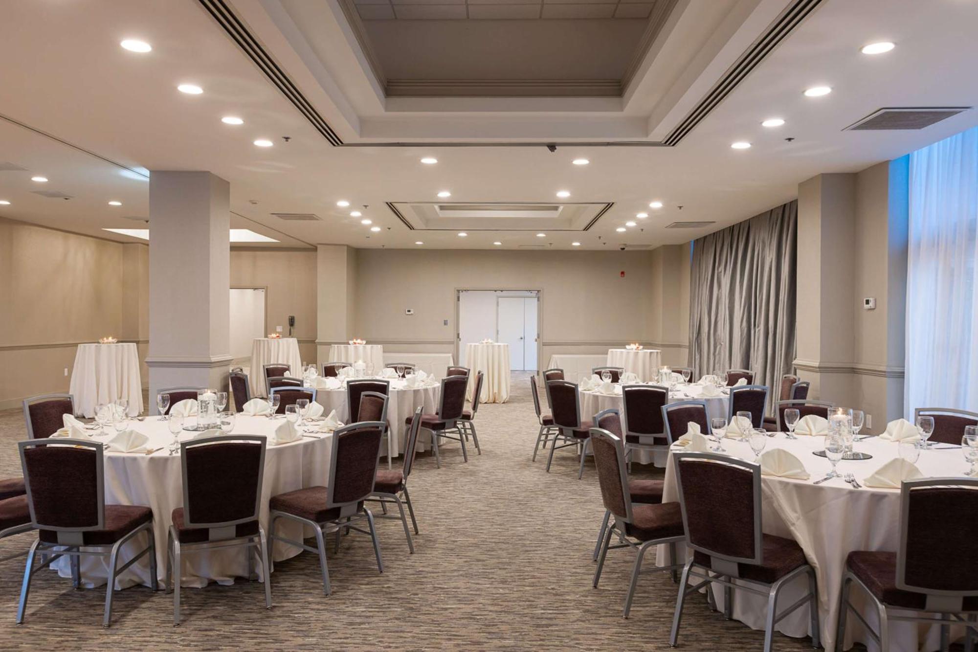 Inn At The Colonnade Baltimore - A Doubletree By Hilton Hotel Bagian luar foto