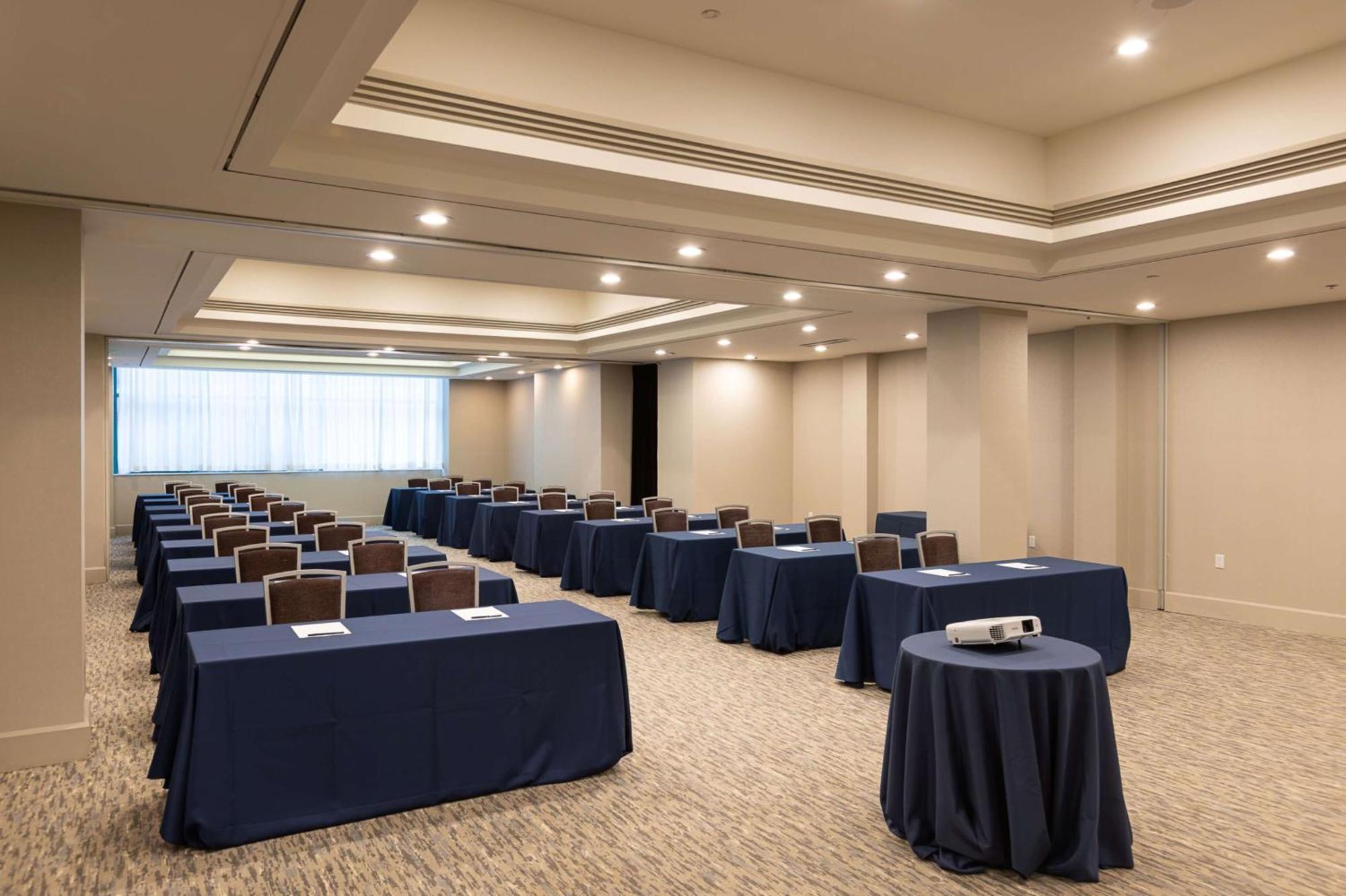 Inn At The Colonnade Baltimore - A Doubletree By Hilton Hotel Bagian luar foto