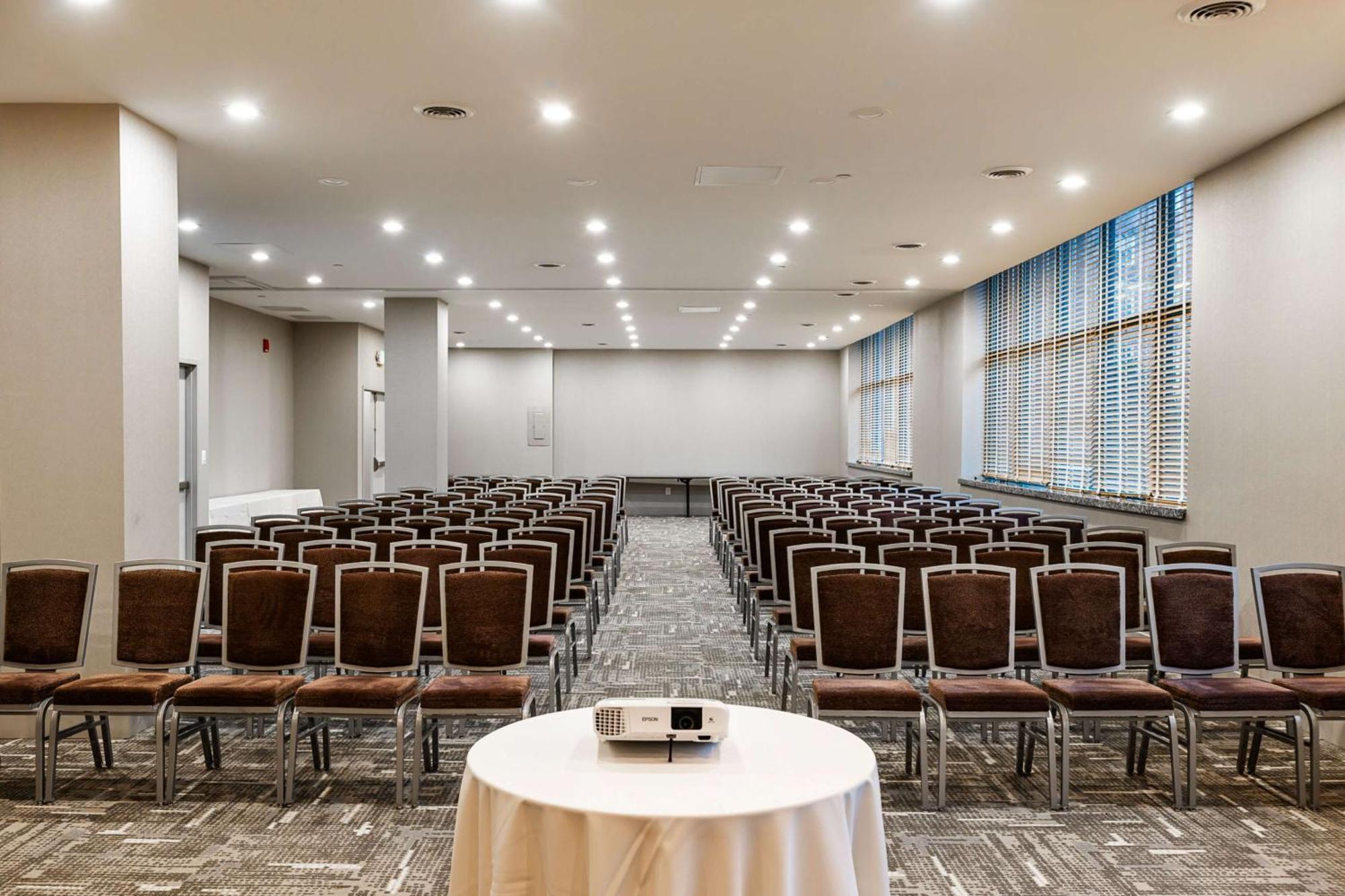Inn At The Colonnade Baltimore - A Doubletree By Hilton Hotel Bagian luar foto