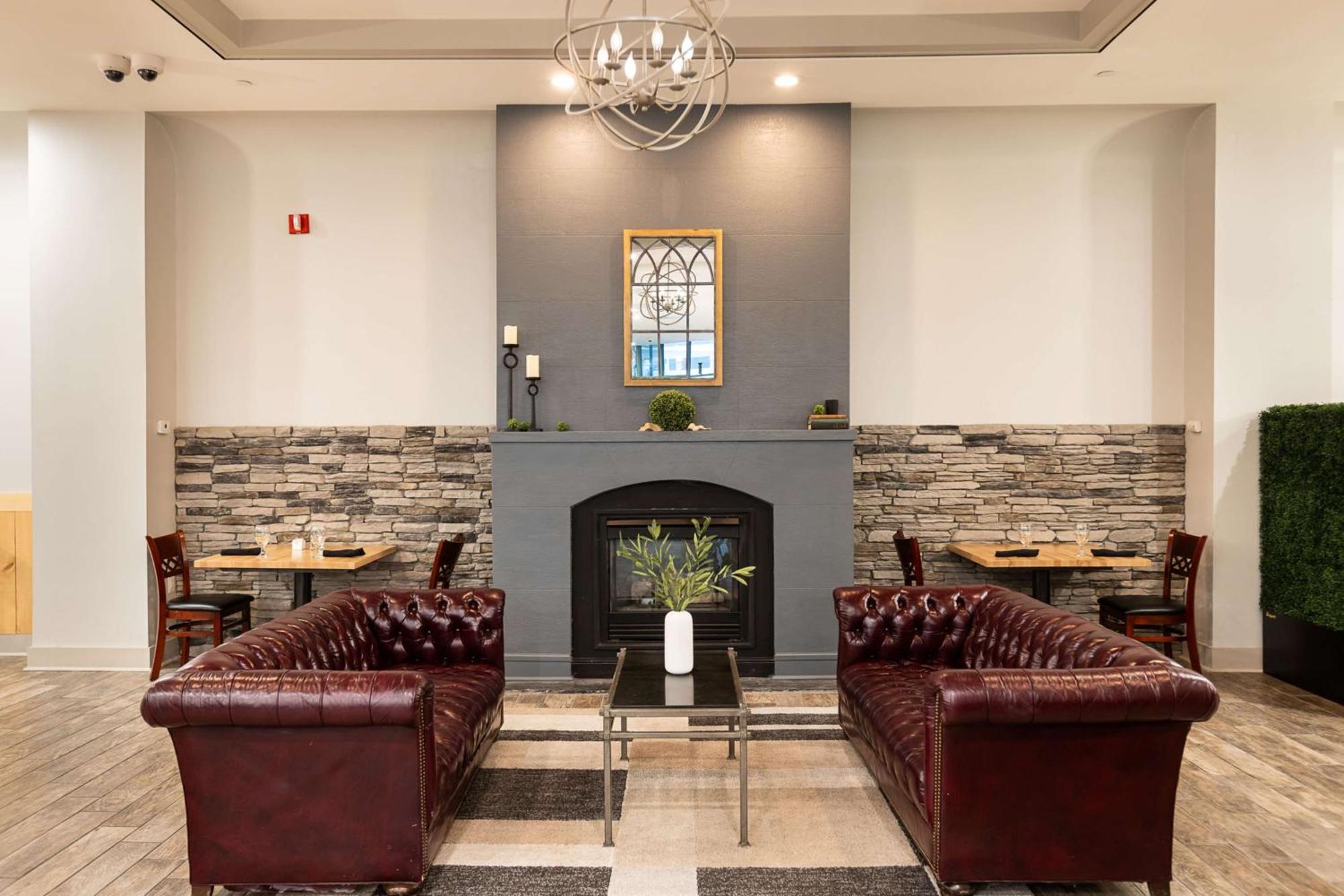 Inn At The Colonnade Baltimore - A Doubletree By Hilton Hotel Bagian luar foto