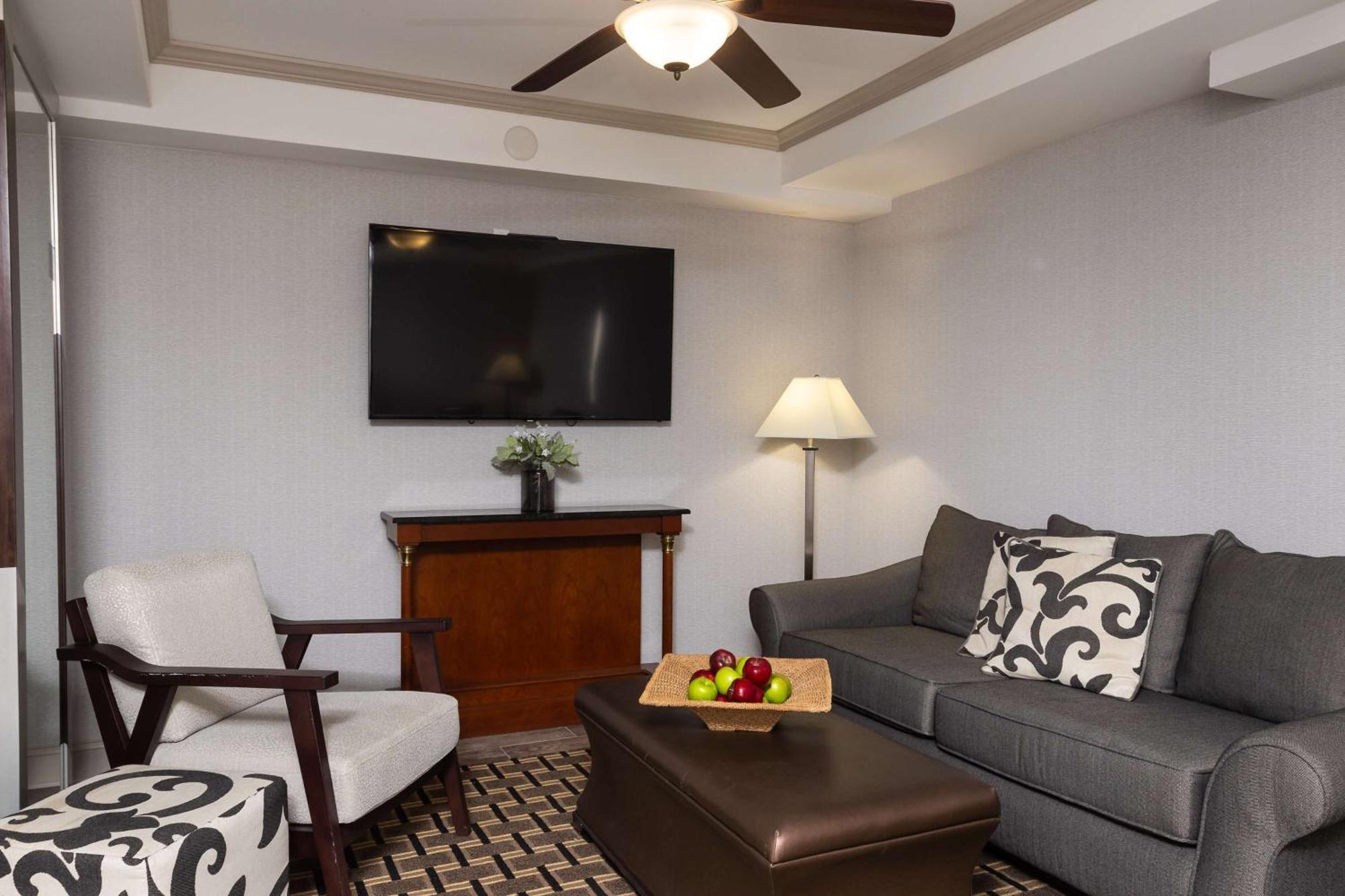 Inn At The Colonnade Baltimore - A Doubletree By Hilton Hotel Bagian luar foto