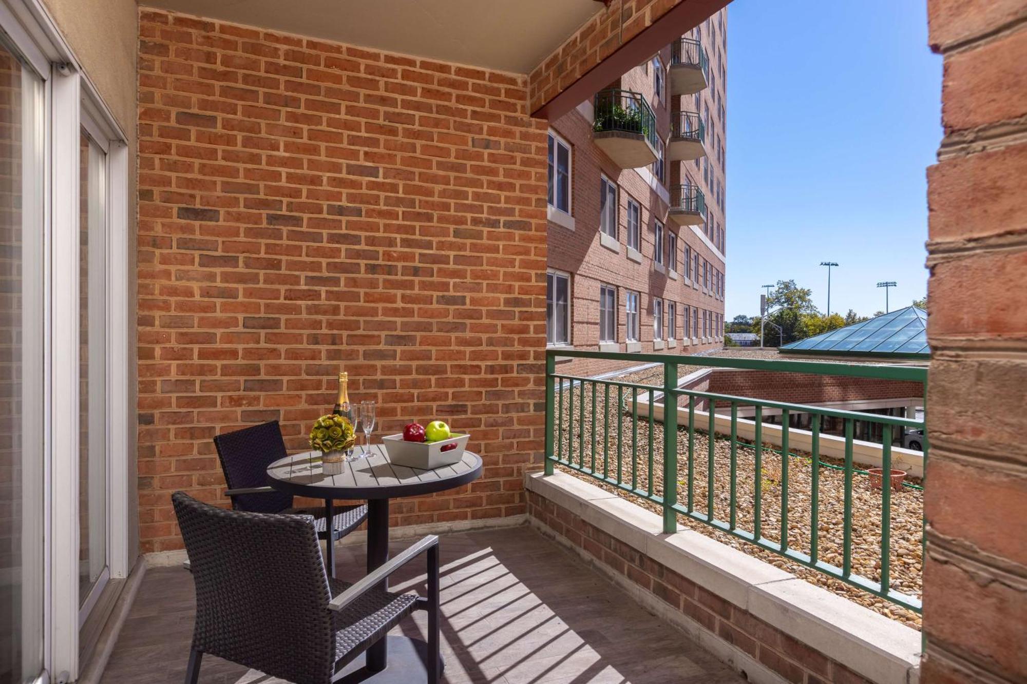 Inn At The Colonnade Baltimore - A Doubletree By Hilton Hotel Bagian luar foto